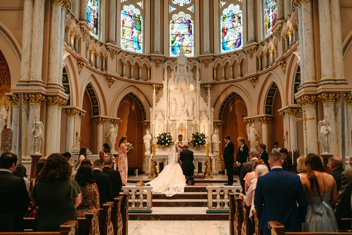 The cathedral ceremony in full color, seen from the back of the nave